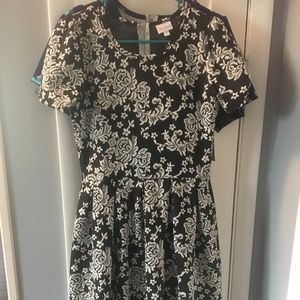 Lularoe Amelia dress size Medium